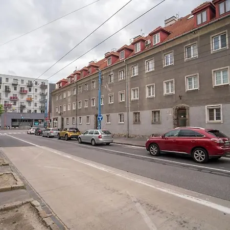 Charming 2-bedroom In The Wider Center Of Apartament