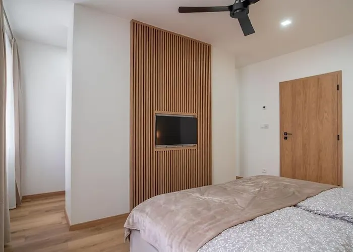 Lägenhet Charming 2-bedroom In The Wider Center Of *