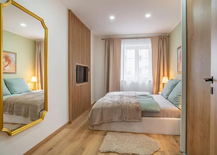 Lägenhet Charming 2-bedroom In The Wider Center Of *