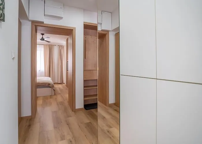 Charming 2-bedroom In The Wider Center Of