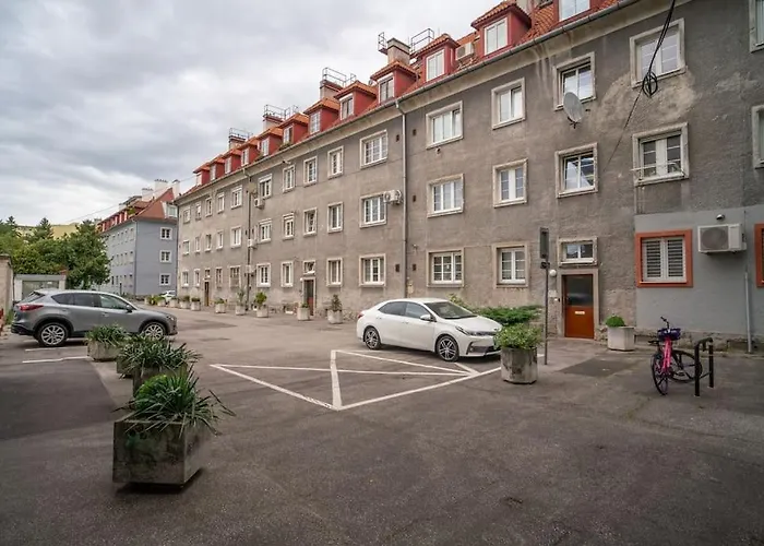 Apartmán Charming 2-bedroom In The Wider Center Of