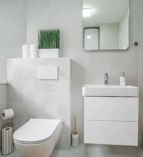 Charming 2-bedroom In The Wider Center Of