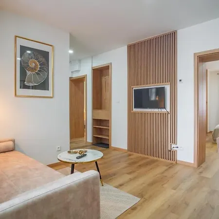 Charming 2-bedroom In The Wider Center Of Lägenhet Bratislava