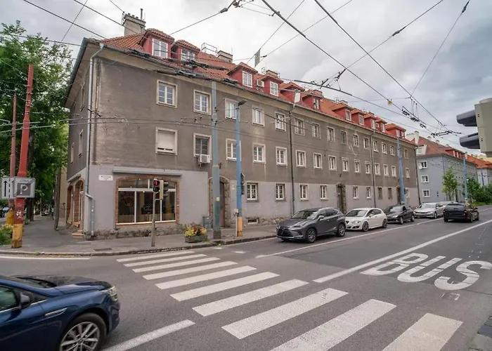 شقة Charming 2-bedroom In The Wider Center Of *